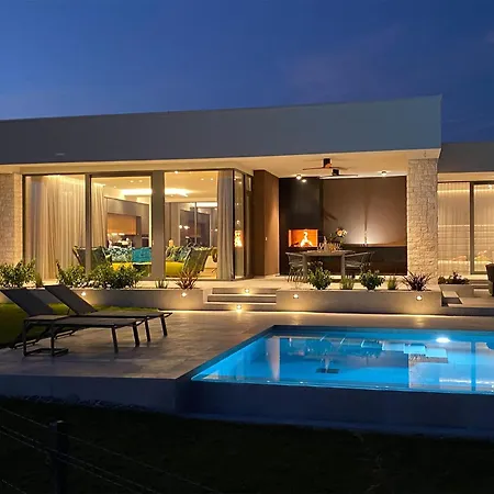 Pure Eidos, Luxury *