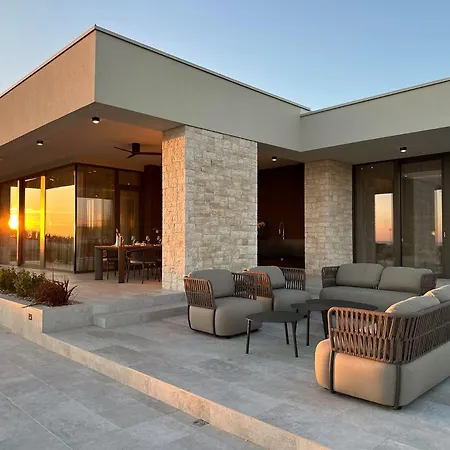 Pure Eidos, Luxury * Brtonigla
