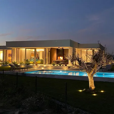 Pure Eidos, Luxury Villa