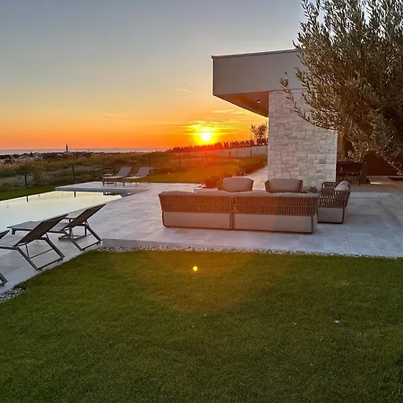 Villa Pure Eidos, Luxury *