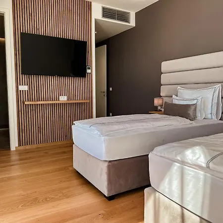 Pure Eidos, Luxury * Brtonigla